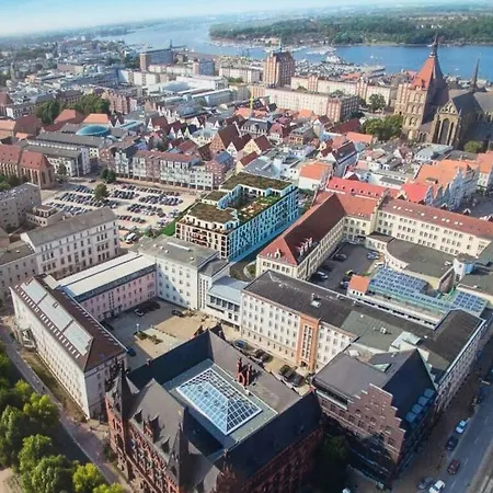 Center Modern Retreat *