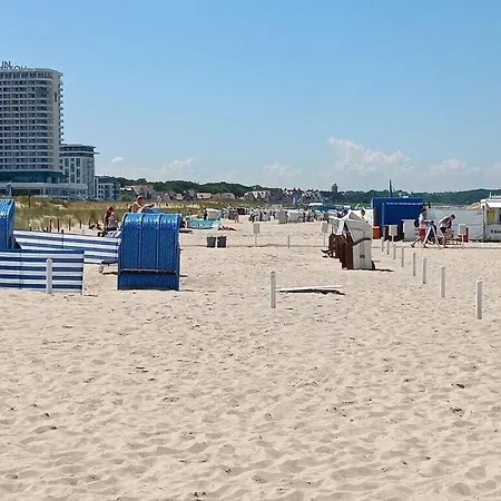 Center Modern Retreat * ロストック